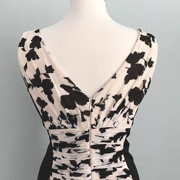 WHBM Instantly Slimming Ruched Dress - Picture 9 of 13